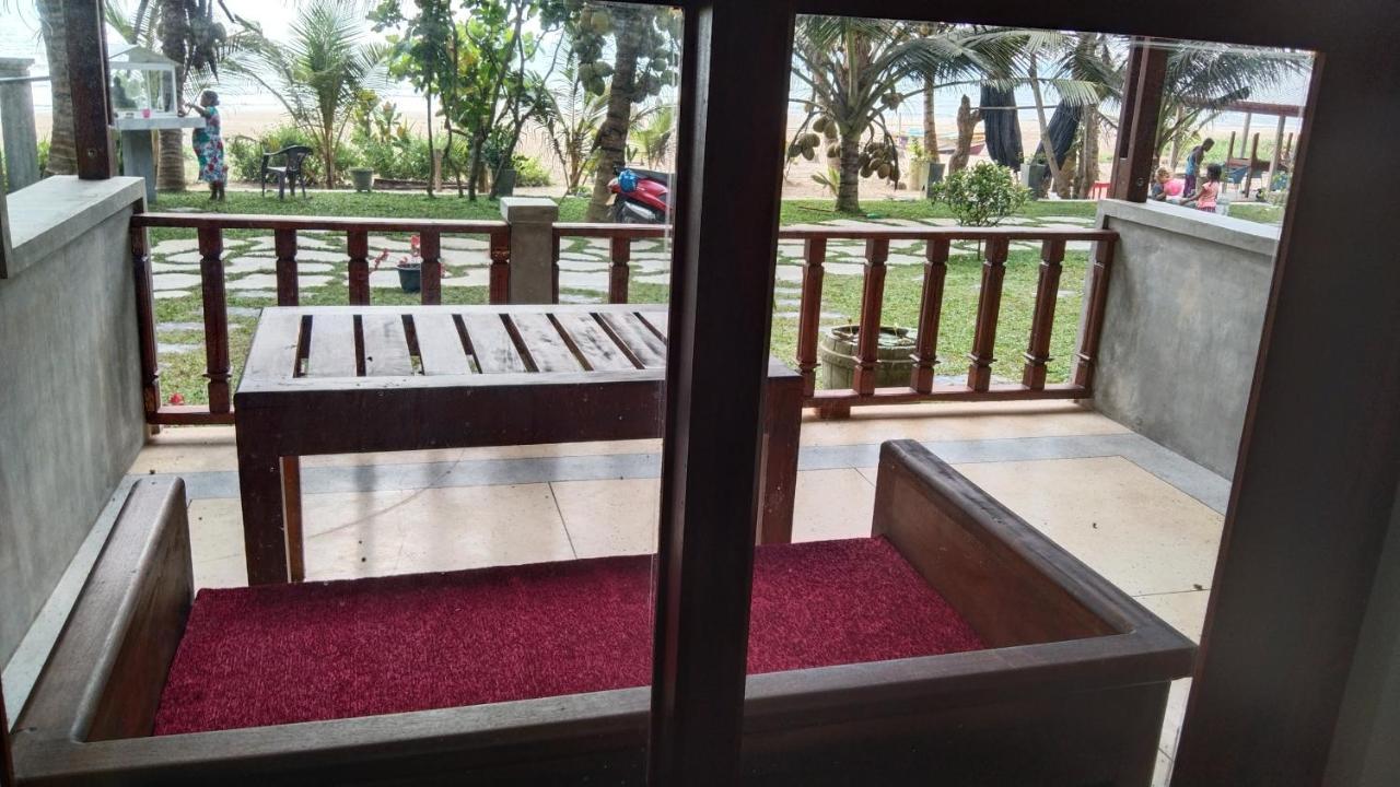 Relax Beach Resort เวลิกามา ภายนอก รูปภาพ
