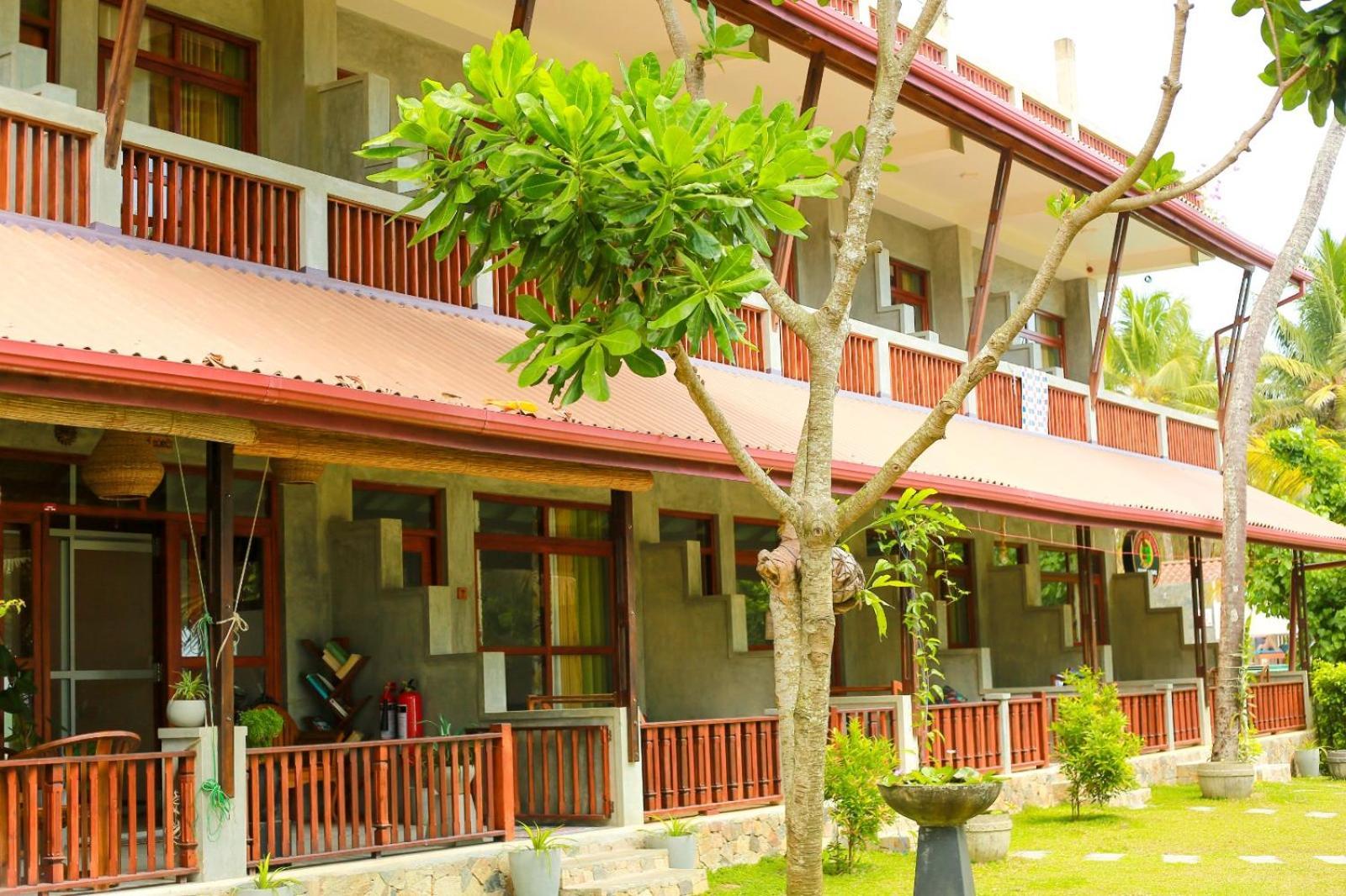Relax Beach Resort เวลิกามา ภายนอก รูปภาพ