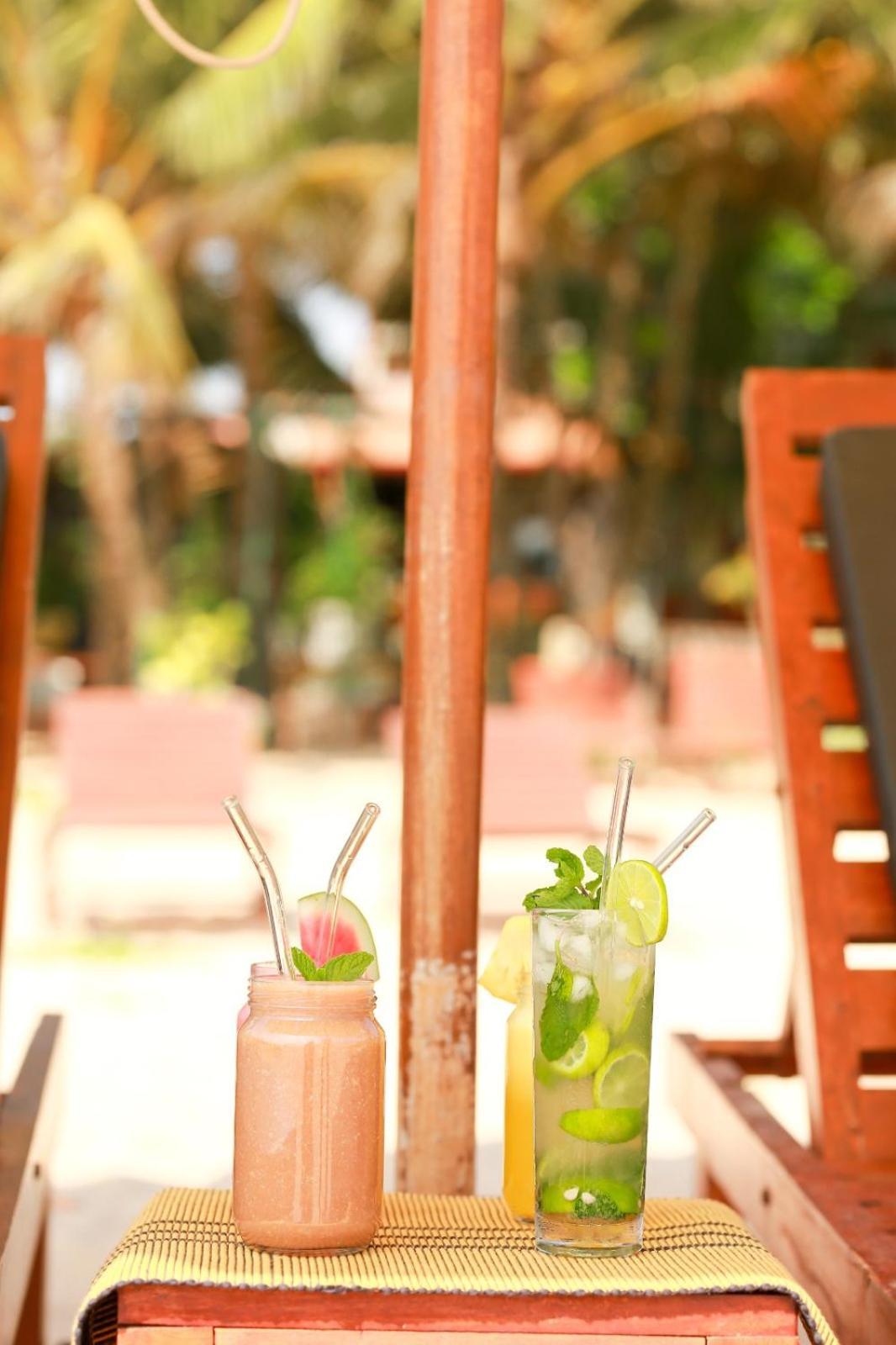 Relax Beach Resort เวลิกามา ภายนอก รูปภาพ